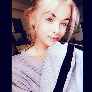 Meet your Posher, Anya